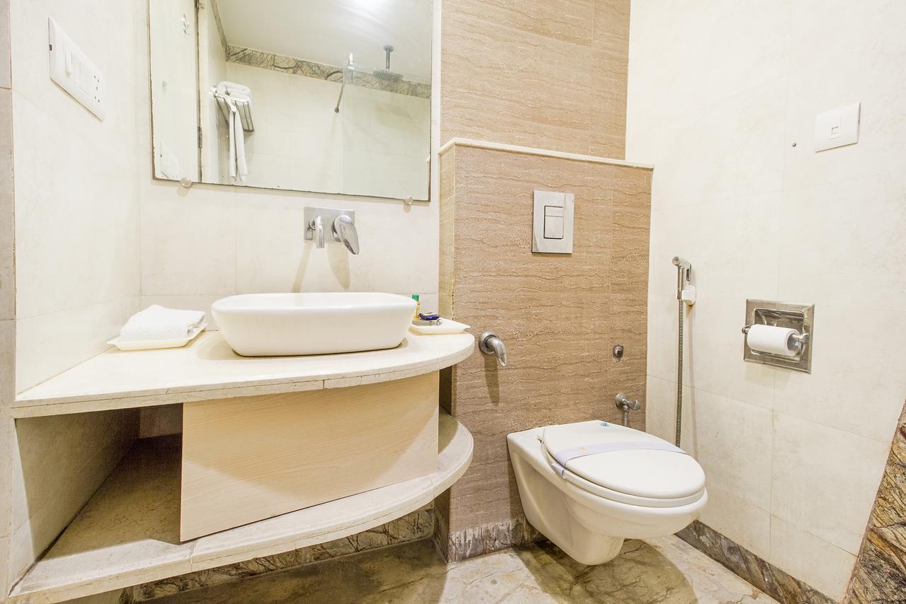Hotel Sunstar Heights Delhi Kültér fotó