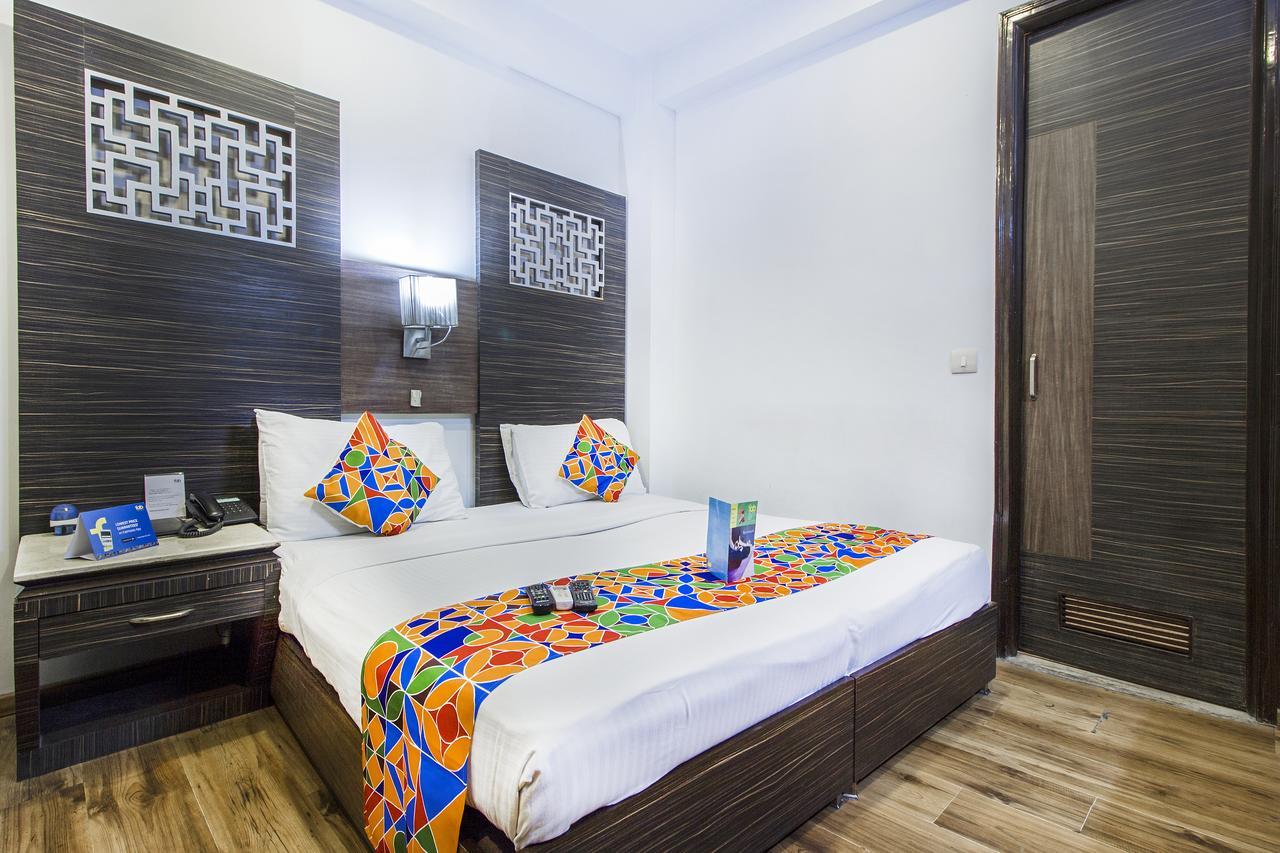 Hotel Sunstar Heights Delhi Kültér fotó